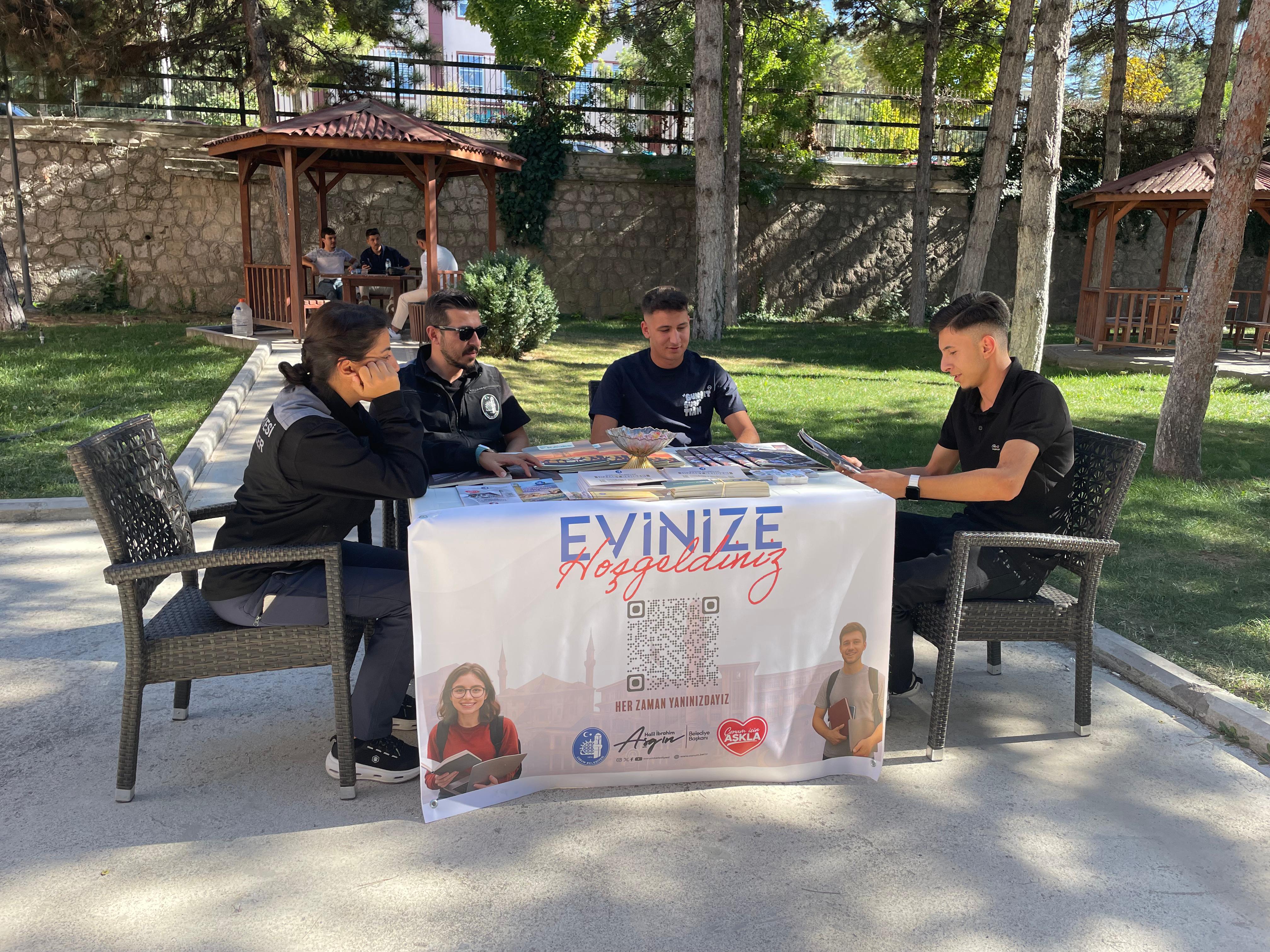 ÇORUM BELEDİYESİ’NDEN ÜNİVERSİTE ÖĞRENCİLERİNE KARŞILAMA